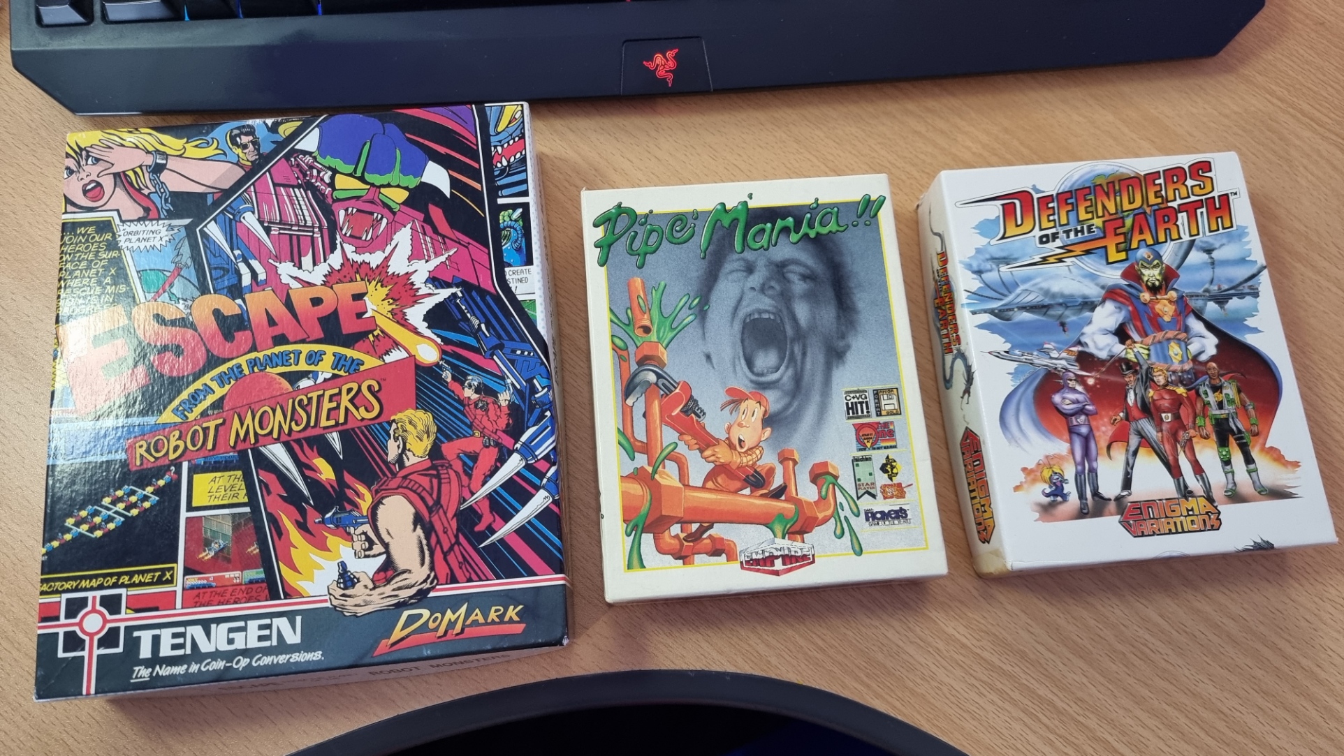 Sam Coupé originals – North Devon Retro Computing Archive